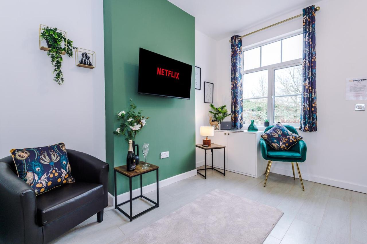 Stunning 3-Bed Home In Nantwich By 53 Degrees Property - Amazing Location, Ideal For Groups - Sleeps 6 Экстерьер фото