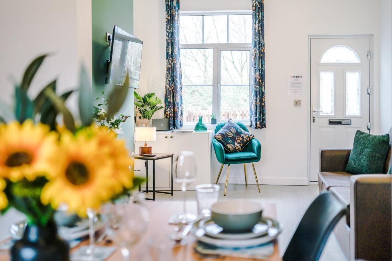 Stunning 3-Bed Home In Nantwich By 53 Degrees Property - Amazing Location, Ideal For Groups - Sleeps 6 Экстерьер фото