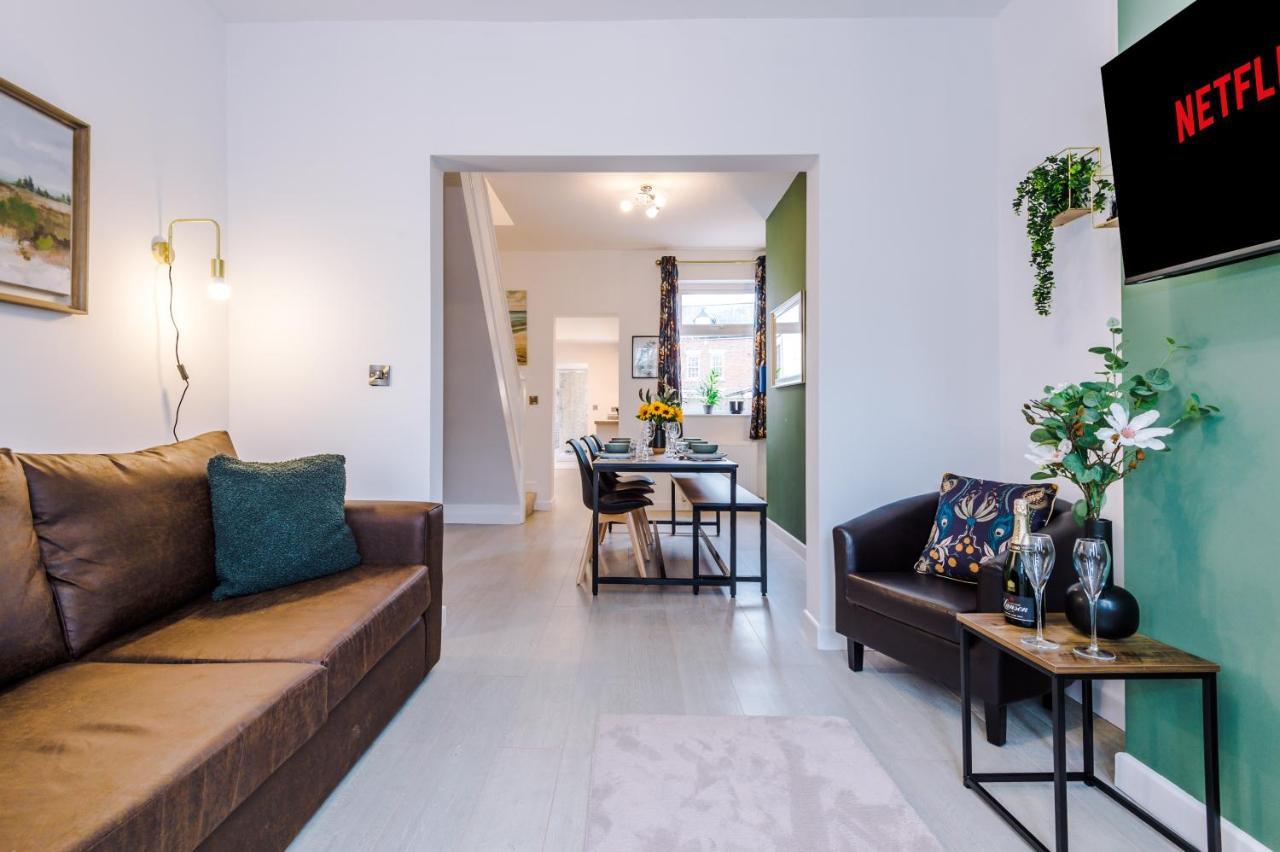 Stunning 3-Bed Home In Nantwich By 53 Degrees Property - Amazing Location, Ideal For Groups - Sleeps 6 Экстерьер фото