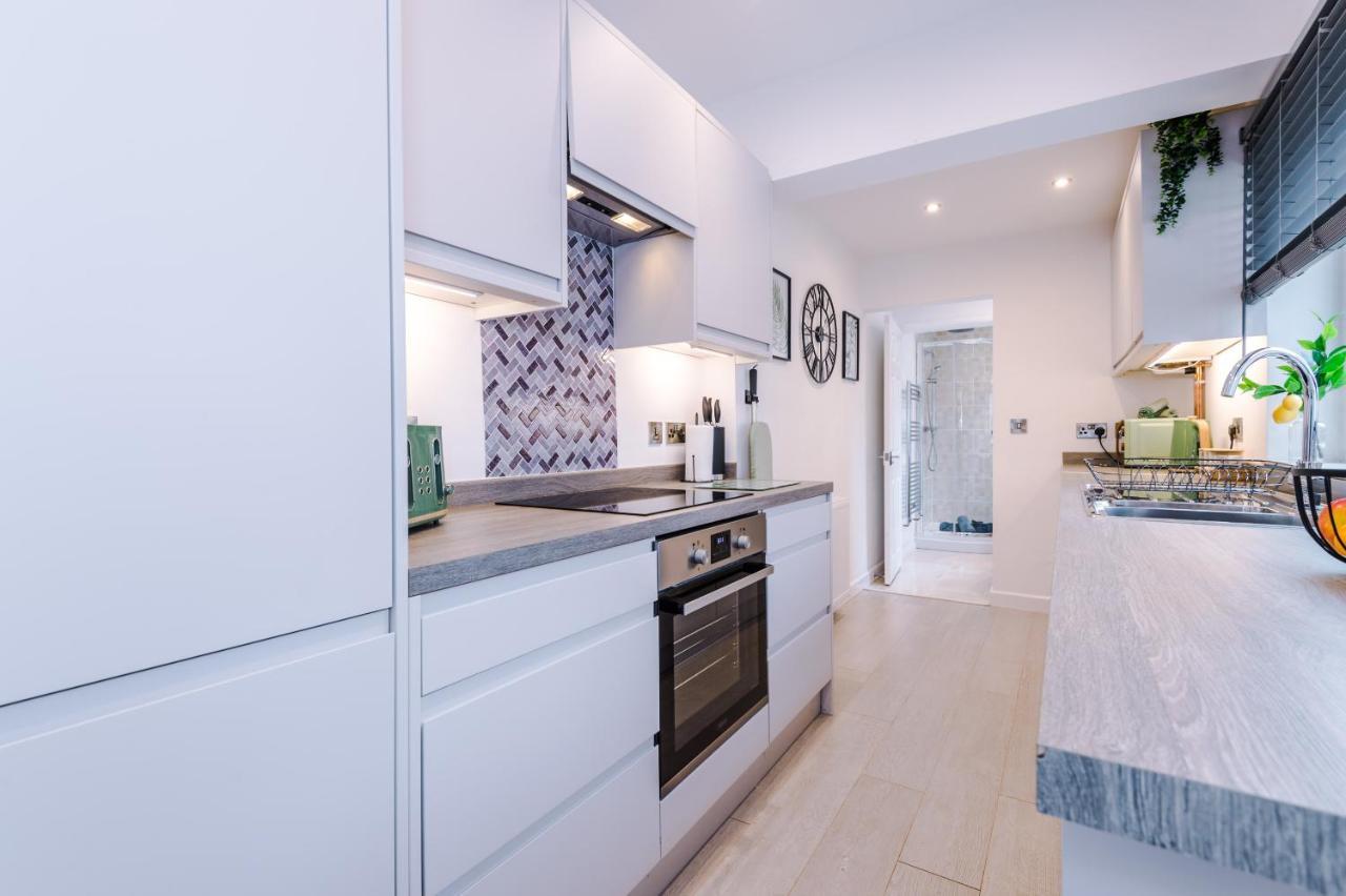 Stunning 3-Bed Home In Nantwich By 53 Degrees Property - Amazing Location, Ideal For Groups - Sleeps 6 Экстерьер фото