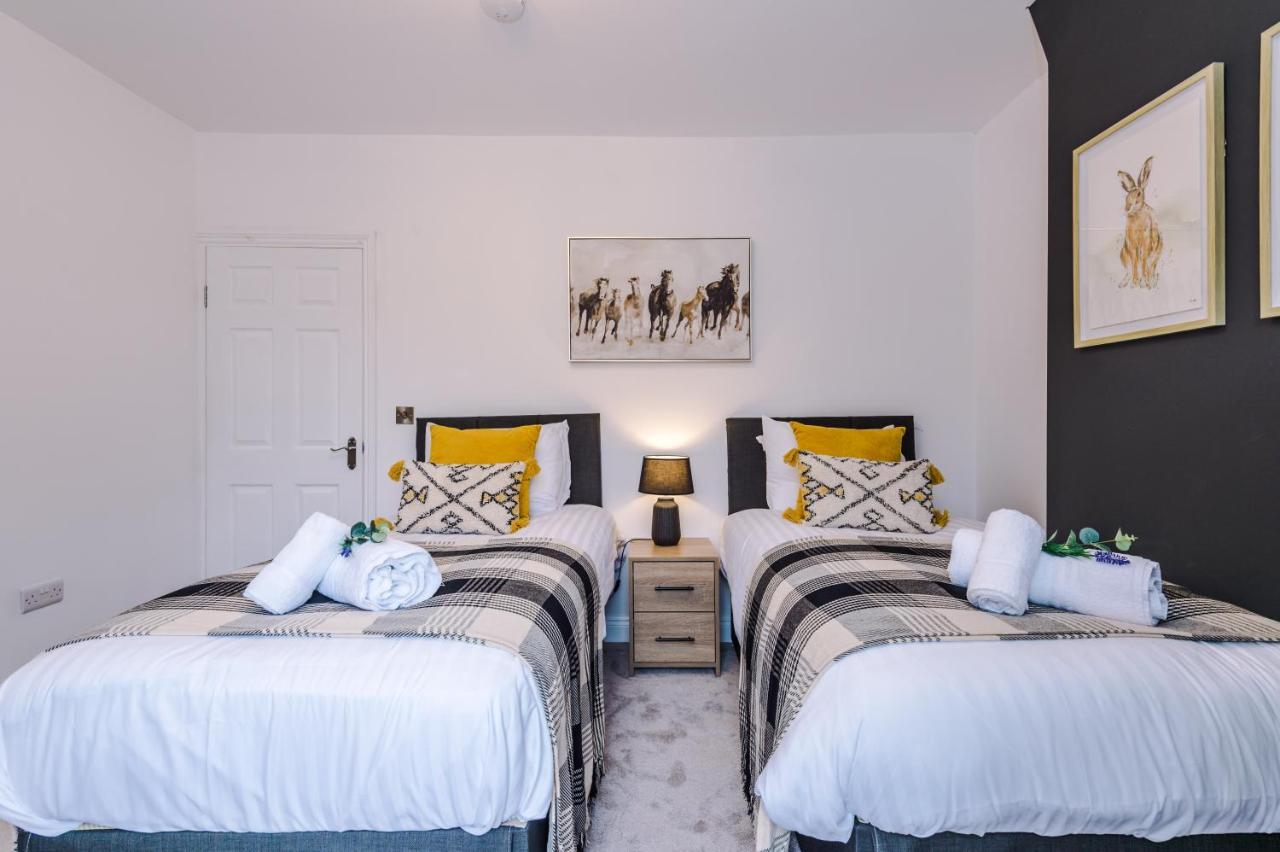 Stunning 3-Bed Home In Nantwich By 53 Degrees Property - Amazing Location, Ideal For Groups - Sleeps 6 Экстерьер фото